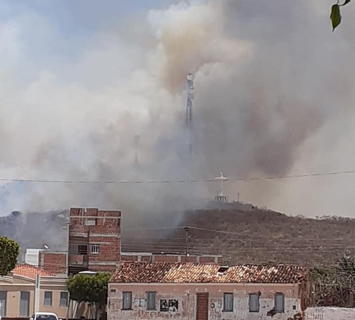 Incêndios são registrados em Matina e Palmas de Monte Alto