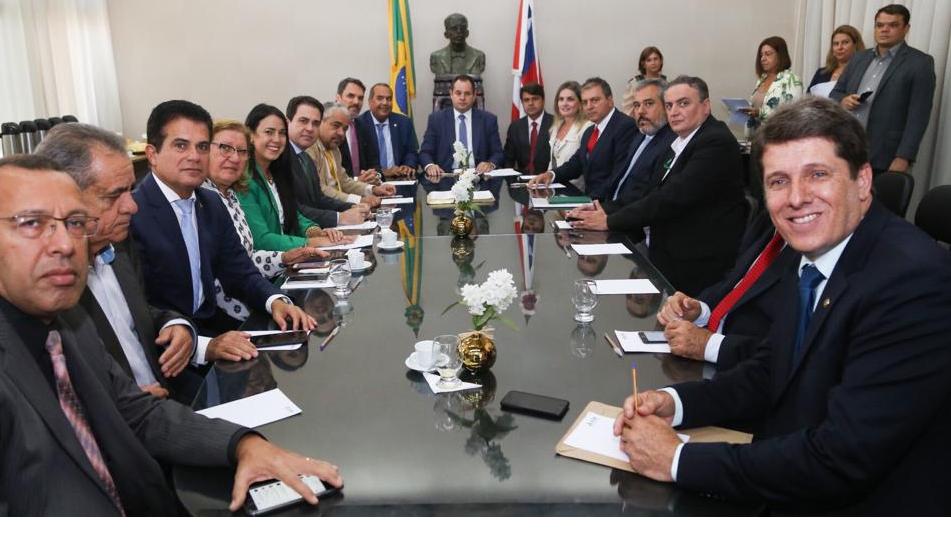 Caetité: Deputados debatem Projeto Pedra de Ferro com representantes da BAMIN 