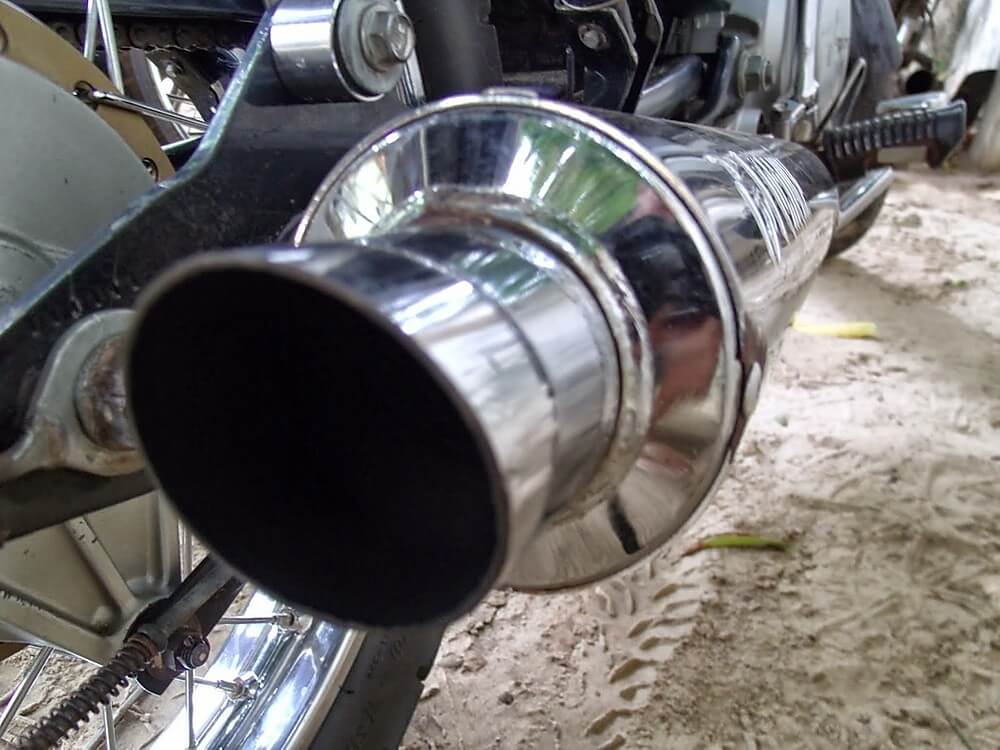 Motos com escapamento aberto trouxeram desordem e perturbação ao sossego alheio em Livramento neste domingo 