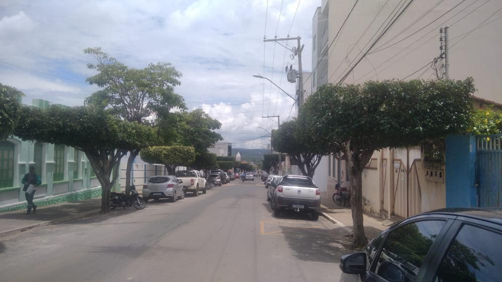 Casa é furtada na Rua Barão de Caetité, no Centro da cidade 