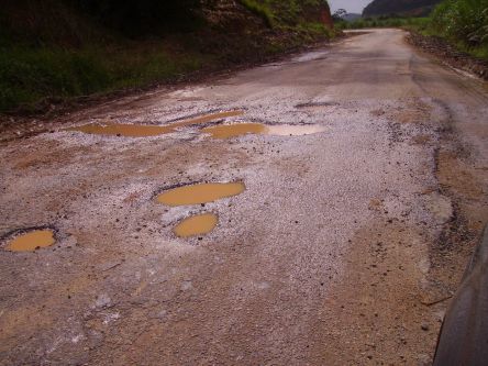 Côcos, Feira da Mata e Coribe:Isolamento total.