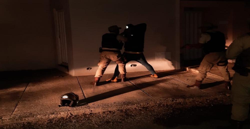 Três homens são presos em Guanambi por fazerem vigilância noturna sem registro