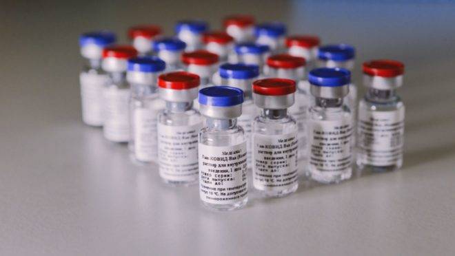 Farmacêutica brasileira submete à Anvisa pedido para uso emergencial da Sputnik V