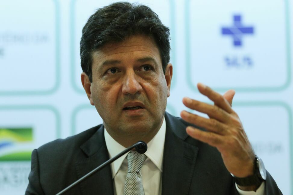 Sobe para 25 número de infectados pelo novo coronavírus no Brasil