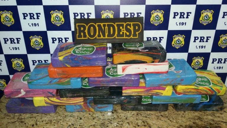 Vitória da Conquista: PRF e RONDESP apreendem grande quantidade de cocaína