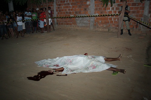 Guanambi: homem é executado por dupla em moto.