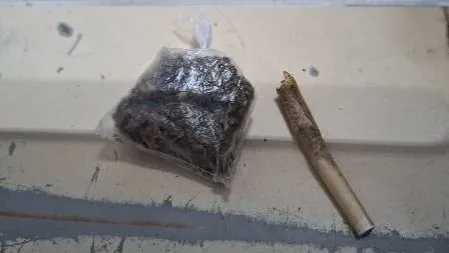 Jovem é preso por tráfico de drogas no Centro de Guanambi