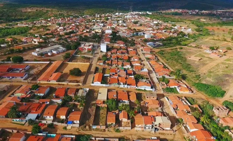 Justiça determina que Prefeitura de Anagé pague salários atrasados de servidores 