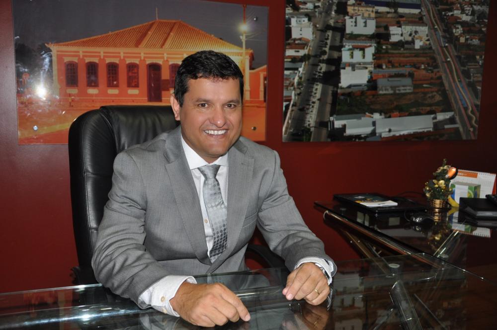 Guanambi: Prefeito Jairo Magalhães anuncia a inauguração de três importantes obras neste mês de março