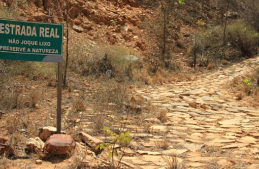 Corpo de homem é encontrado na Estrada Real, em Livramento 