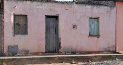 Polícia encontra corpo em decomposição em uma casa em Planalto