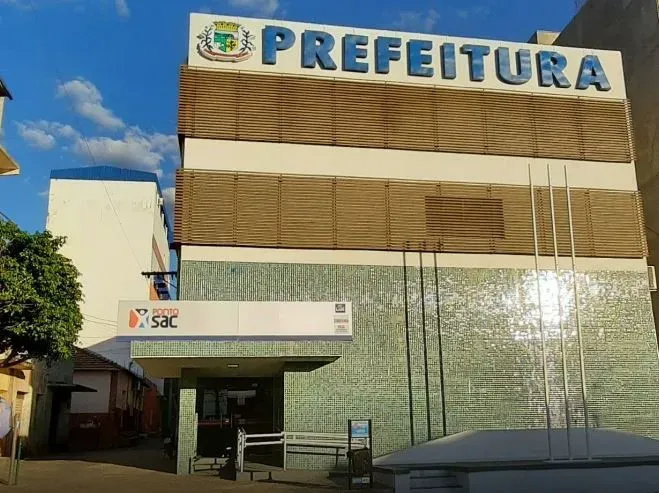 Bom Jesus da Lapa mantém 70% dos servidores temporários e concurso público segue travado