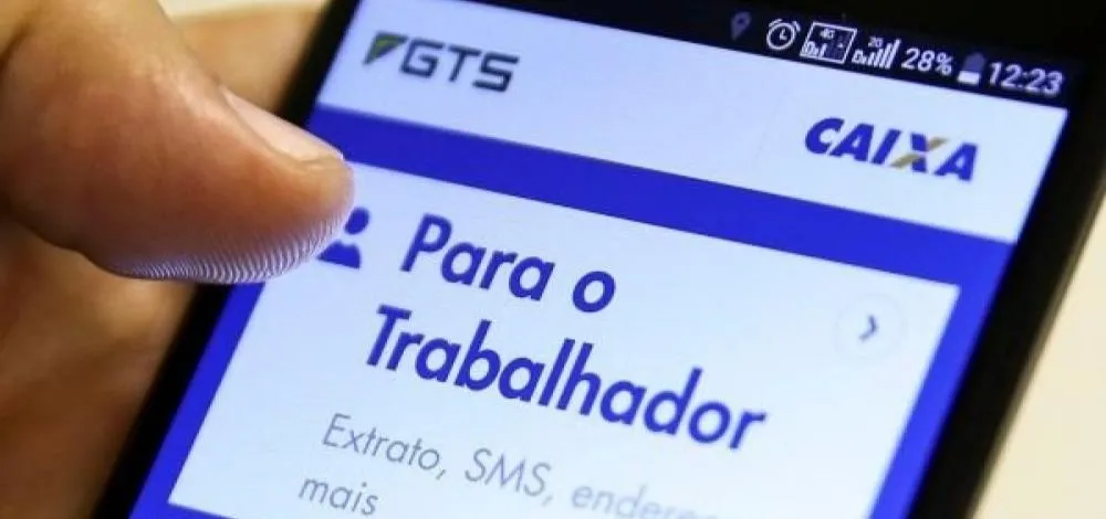 Empresas devem R$ 79 bilhões em FGTS e dívida afeta cerca de 50 milhões de trabalhadores
