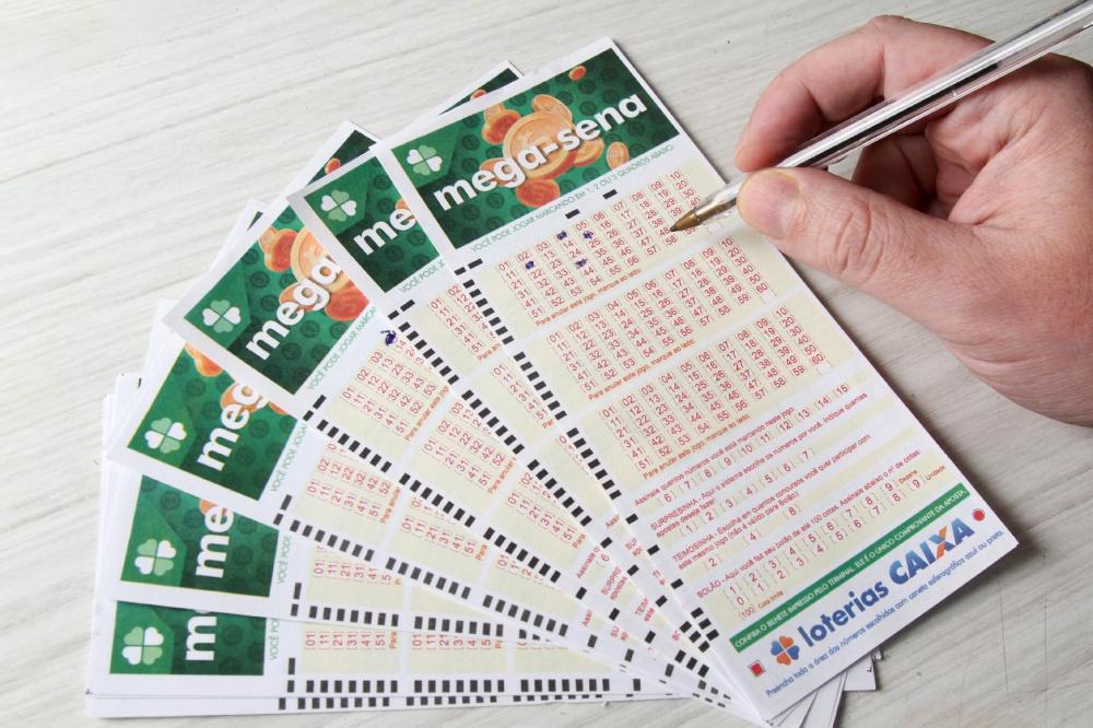 Acumulada, Mega-Sena deve pagar hoje prêmio de R$ 40 milhões