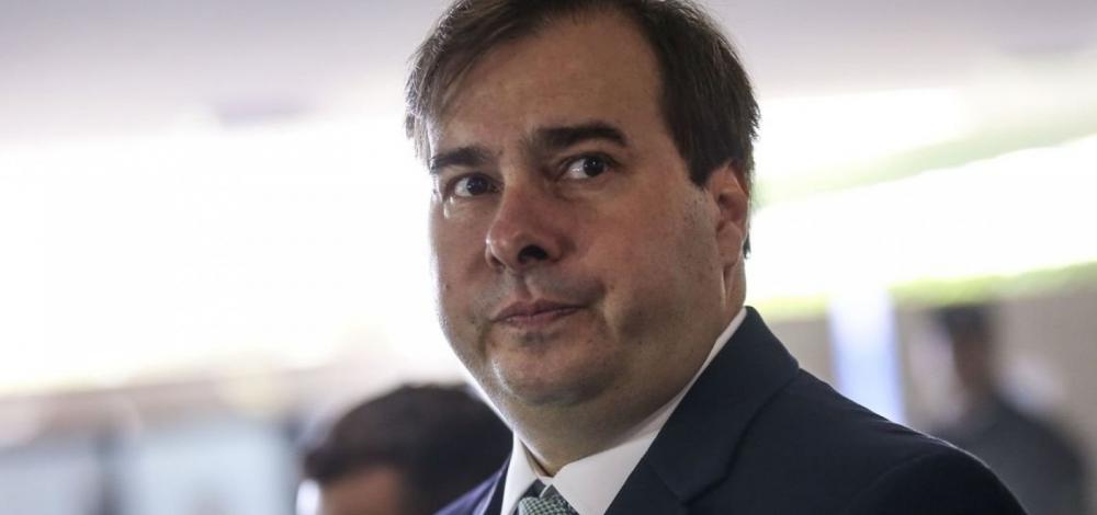 Maia se frustra com governo e muda o tom na defesa da reforma da Previdência