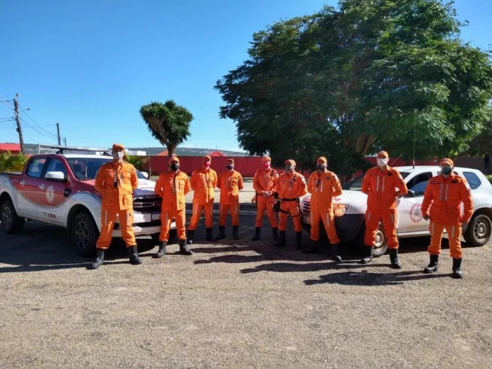 Grupamento de Bombeiros de Vitória da Conquista fazem busca de homem desaparecido em Pindaí 