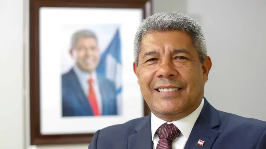 Jerônimo decreta ponto facultativo na Bahia para jogo do Brasil