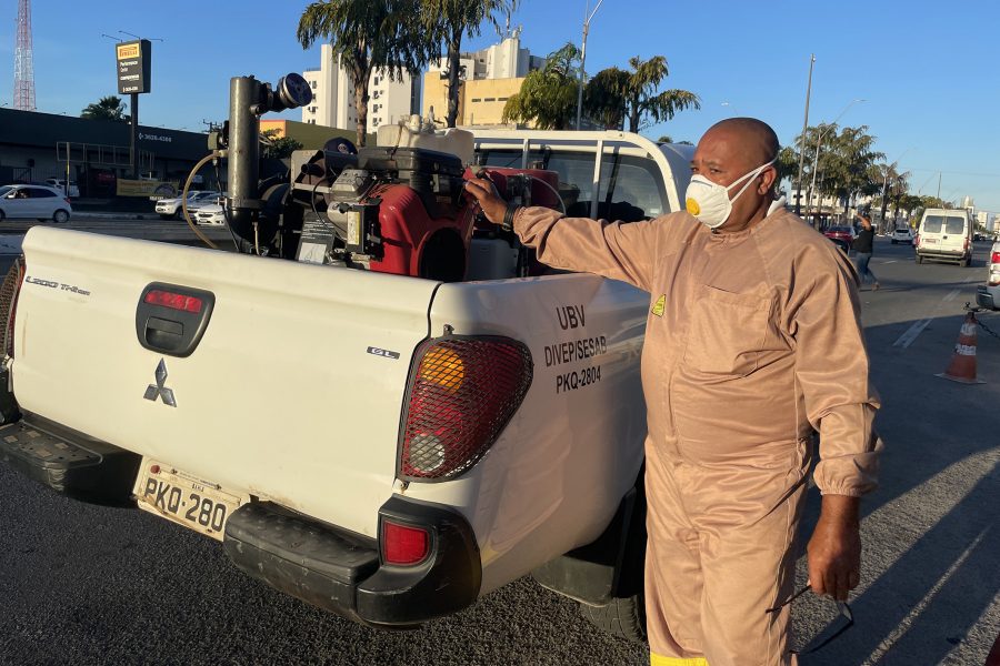 Vitória da Conquista: com crescimento de 1.100% no número de casos de dengue, Estado autoriza fumacê