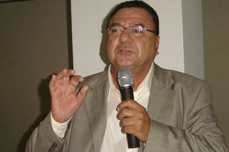 Anagé: Ex-prefeito Élbisson Soares, é condenado pelo TCE a devolver R$ 50,7 mil ao erário estadual