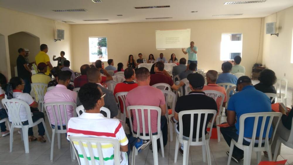 Sindserv-Caetité sedia encontro regional com a presença de 14 sindicatos da região 