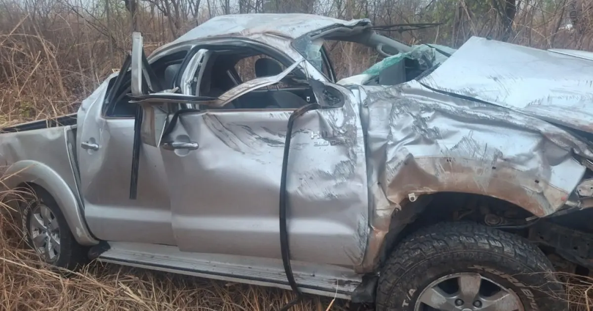 Colisão entre veículos deixa prefeito maranhense e assessores feridos no oeste da Bahia