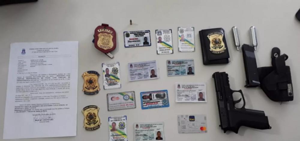 Sudoeste: Homem é preso após se passar por policial federal e dar 'voz de prisão' por desacato para advogado
