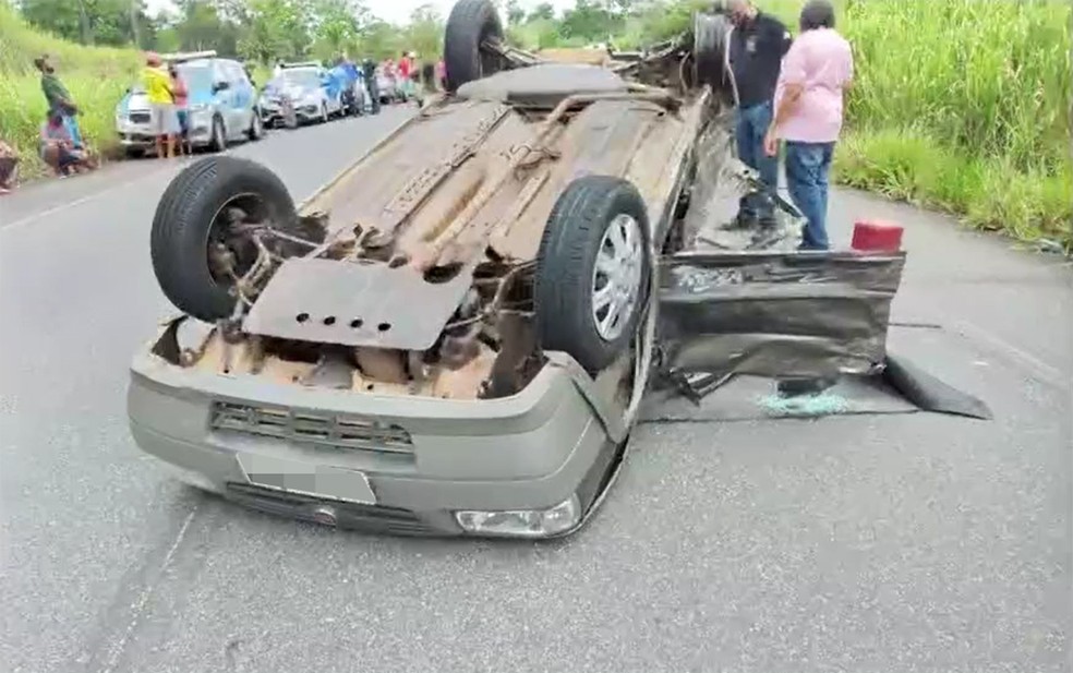 Sul baiano: mulher morre e outras três pessoas ficam feridas na BR-415