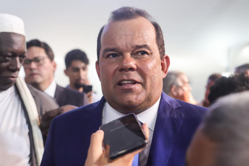 Geraldo Júnior rebate Neto: ‘tem que pisar na lama e entender o que é o povo’