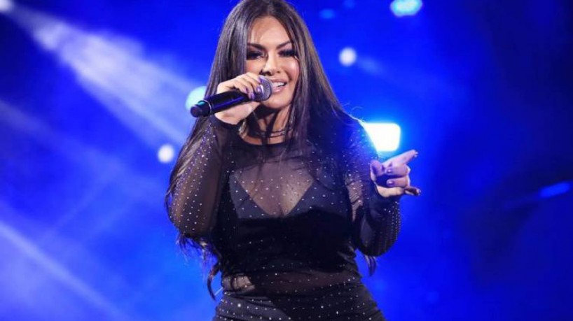 Vocalista do Calcinha Preta, Paulinha Abelha está em coma na UTI