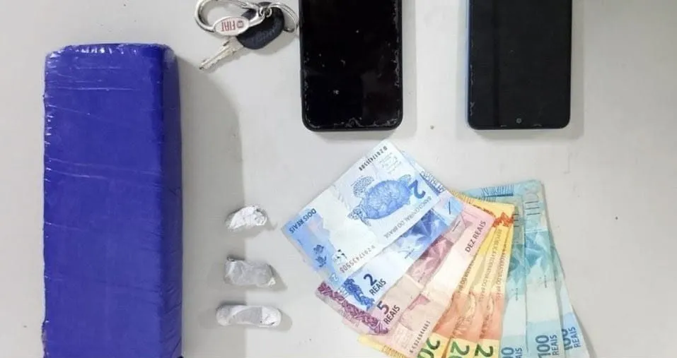 Dois suspeitos de tráfico são presos pela CIPE Sudoeste em Urandi