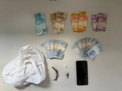 Dupla é presa com drogas em Guanambi