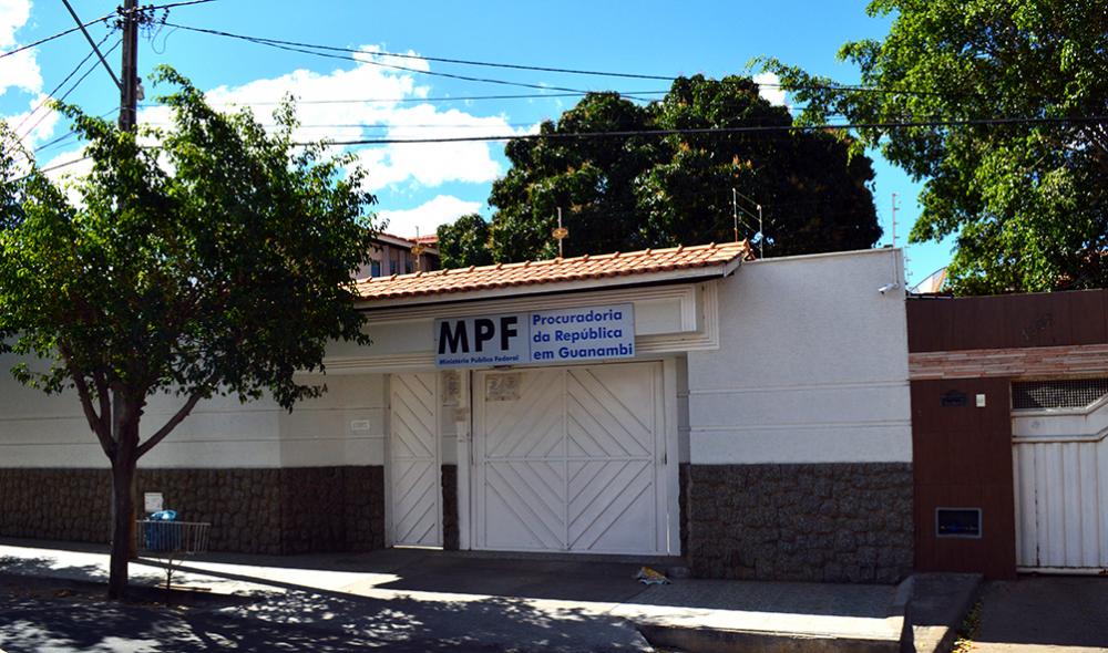 Pindaí: Justiça condena três por fraudes em licitação com recursos do Fundeb