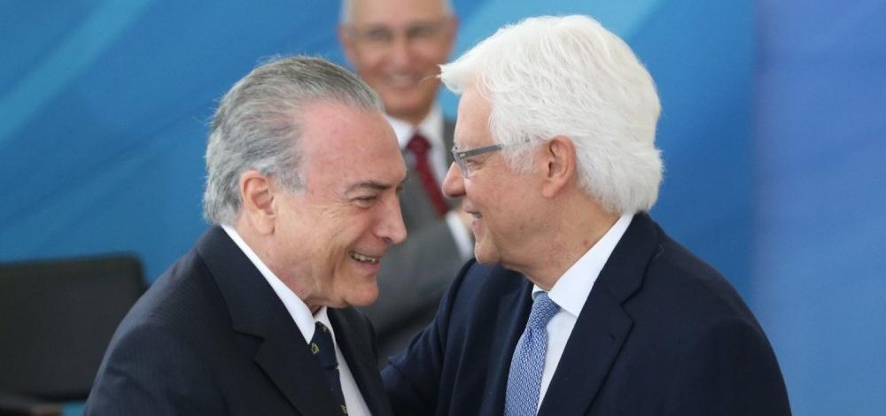 Desembargador manda soltar Temer e Moreira Franco