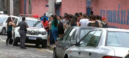 Estudante de 13 anos mata professora a facadas e fere mais 4 em escola de São Paulo