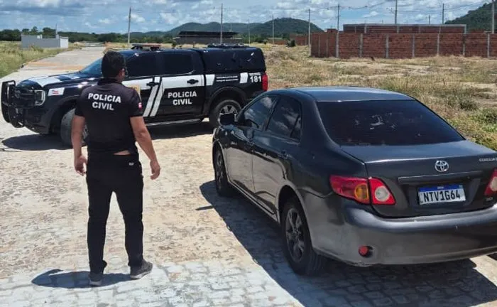 Veículo roubado em LEM é encontrado abandonado em Guanambi