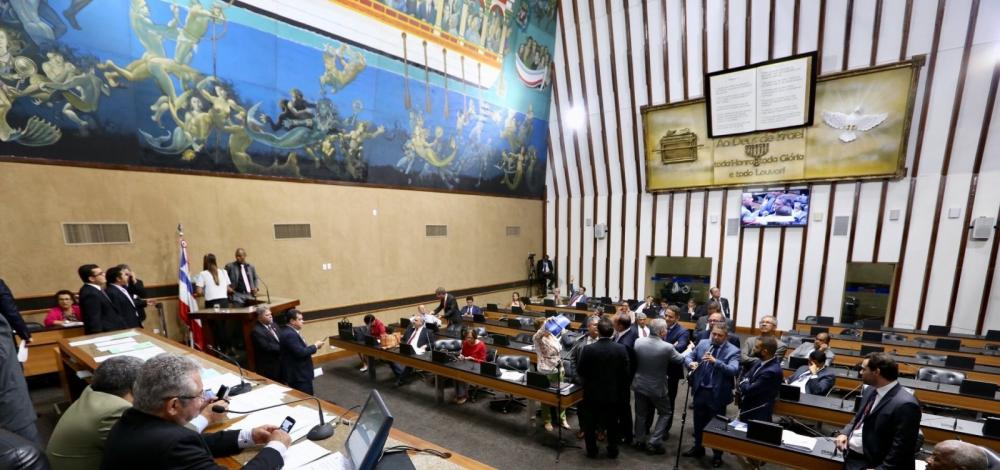 Mais da metade de sessões da AL-BA em 2018 terminaram por falta de quórum, aponta coluna