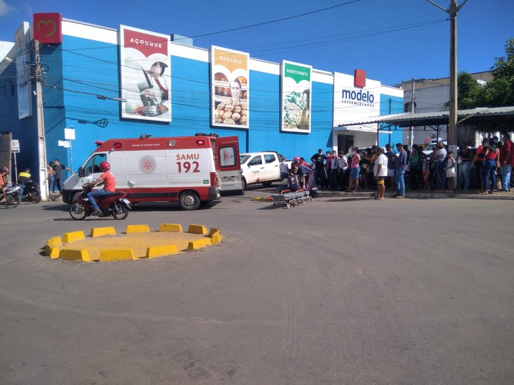 Acidente com moto deixa duas mulheres feridas em Caetité