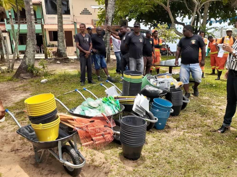 BAMIN integra mutirões de limpeza das praias da região de Ilhéus