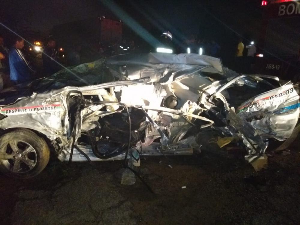 Taxista morre após acidente com carreta no Anel Viário em Vitória da Conquista