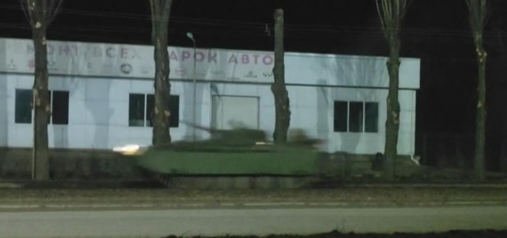 Com bombardeios, Rússia inicia ataques na Ucrânia