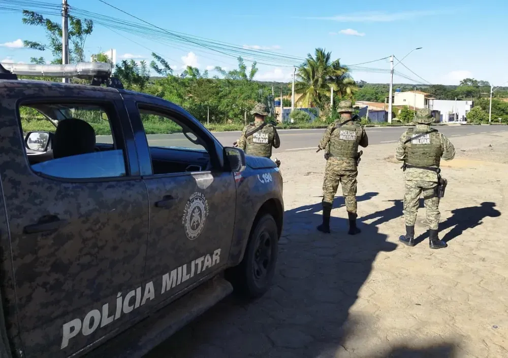 Dois suspeitos de homicídios morrem em confrontos com a CIPE
