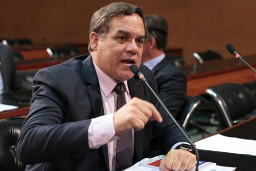 Luciano Ribeiro clama por debates mais maduros, com mais seriedade