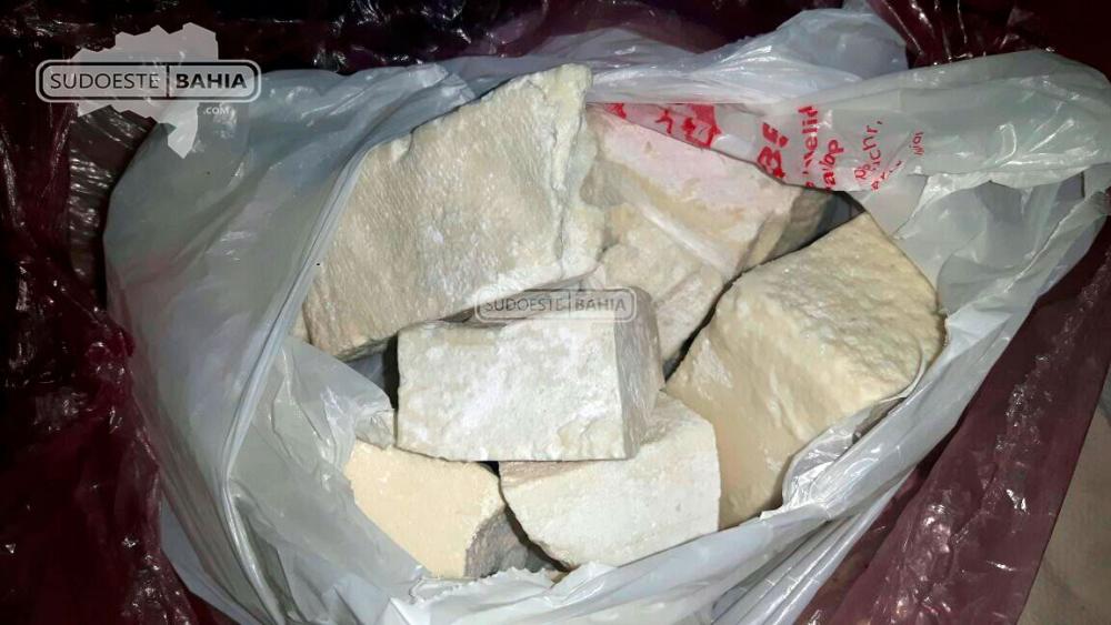 Guanambi: PM apreende grande quantidade de cocaína em veículo que saiu de SP