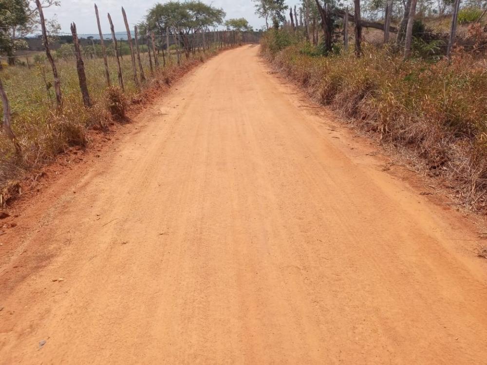 Homem se acidenta de moto em estrada vicinal na zona rural de Candiba