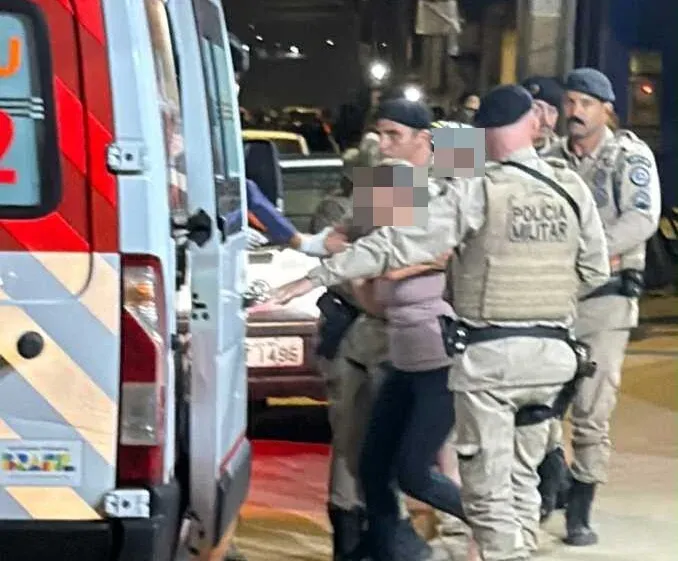 Homem faz duas mulheres reféns em salão de beleza em Vitória da Conquista