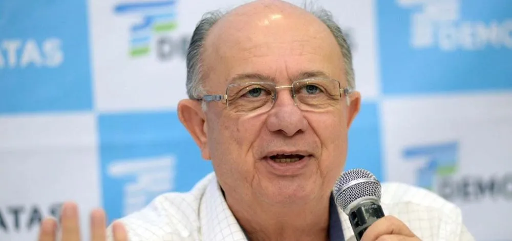 Semob de Feira de Santana suspende Passe Livre de pessoas com HIV e divulga nomes em diário oficial