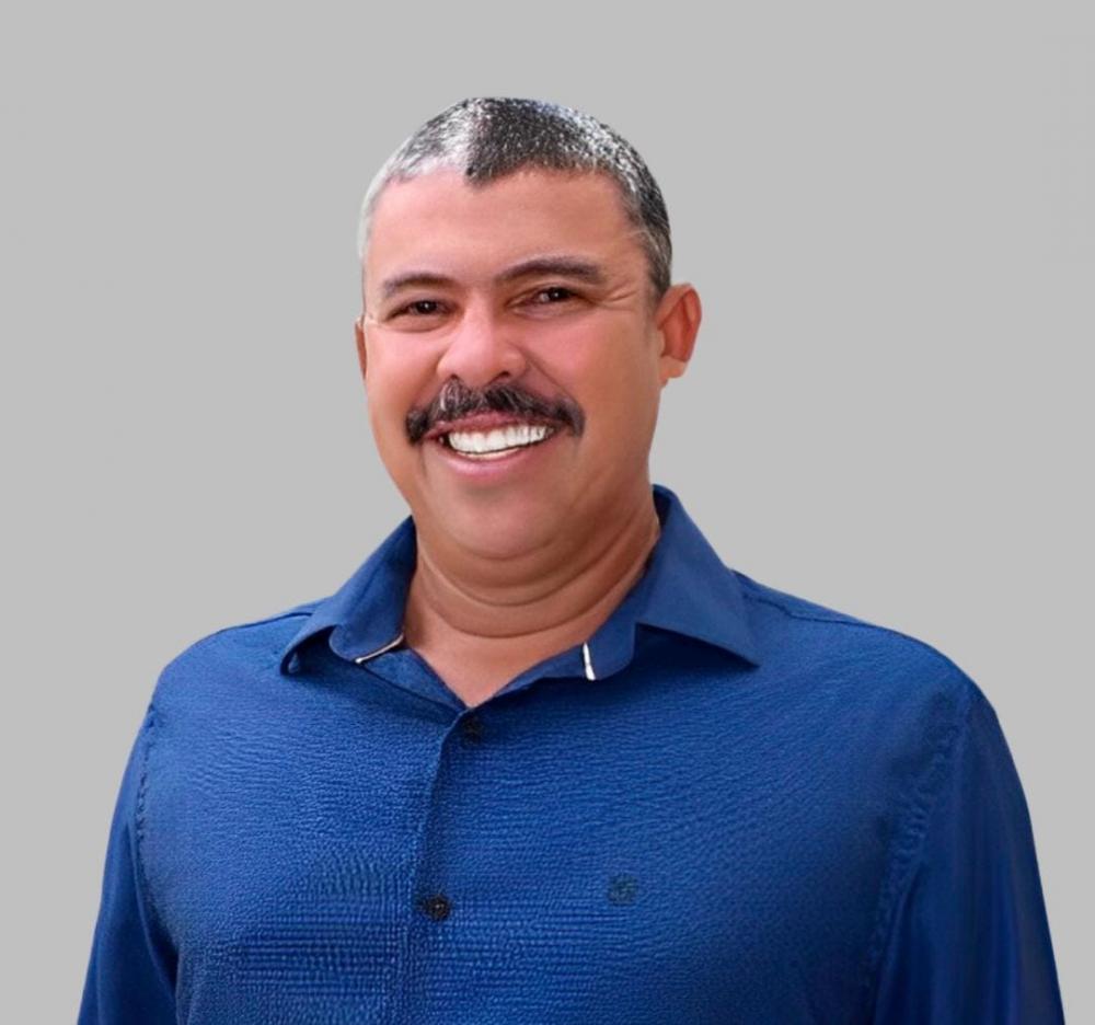 Prefeito de cidade baiana morre aos 50 anos em decorrência de um câncer