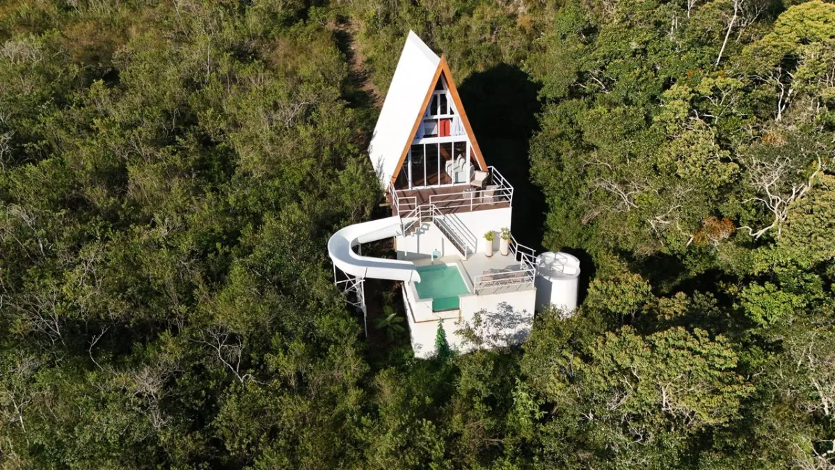 Entre as hospedagens românticas mais desejadas da Bahia, chale Bosque da Fortuna ganha destaque na PEGN