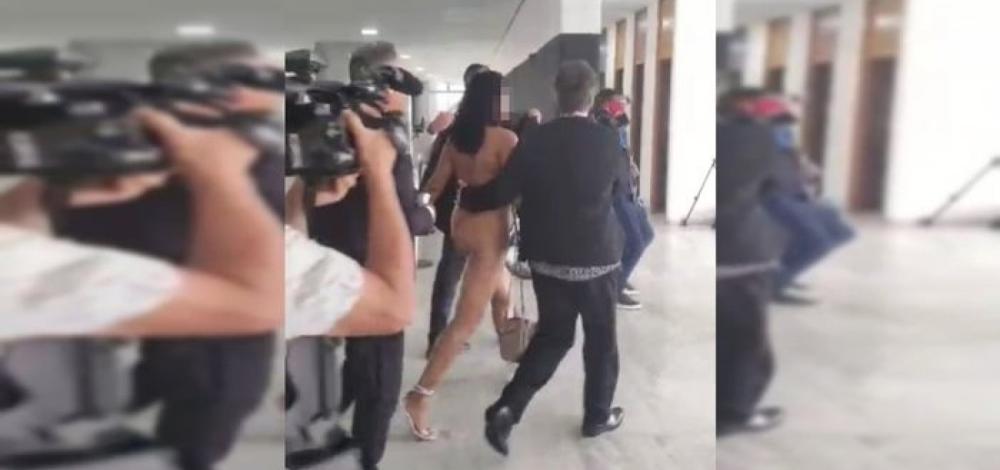Pelada, mulher em surto entra no Palácio do Planalto