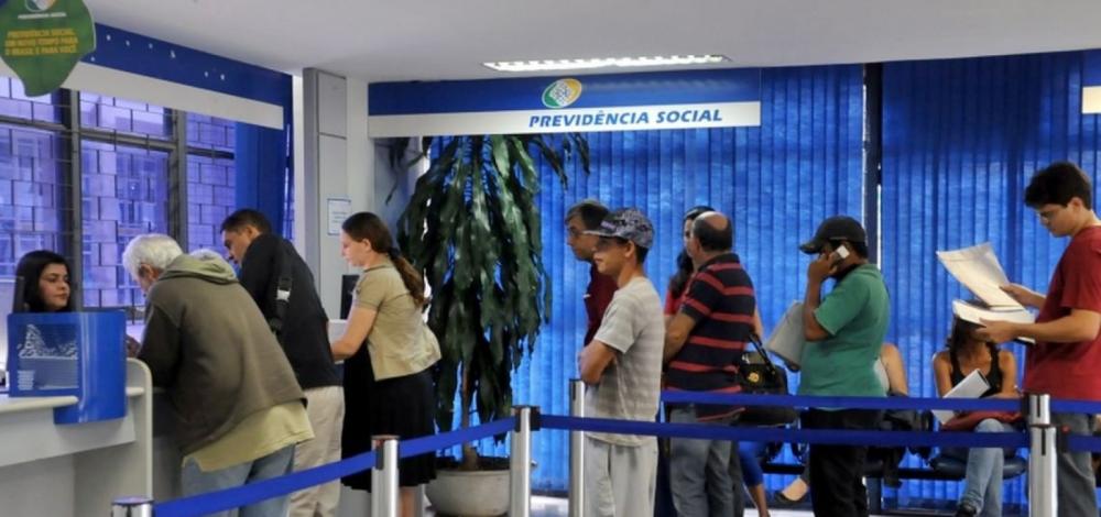 Pedidos de aposentadoria dispararam em julho após aprovação da reforma